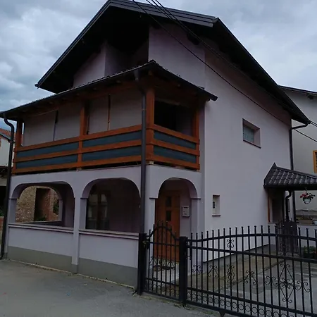 Apartment Ema